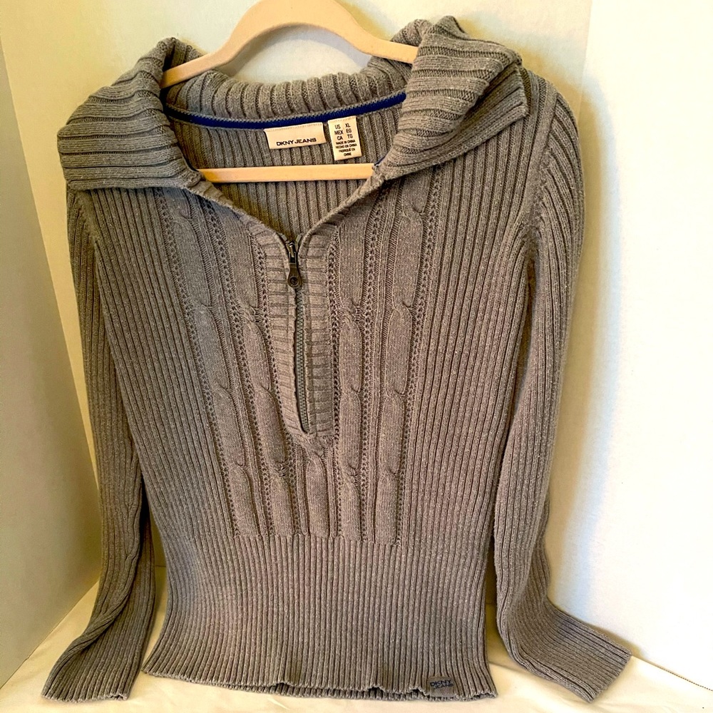 DKNY Sweater XL